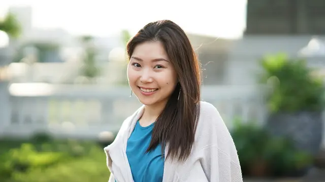 senyum santai baik cantik