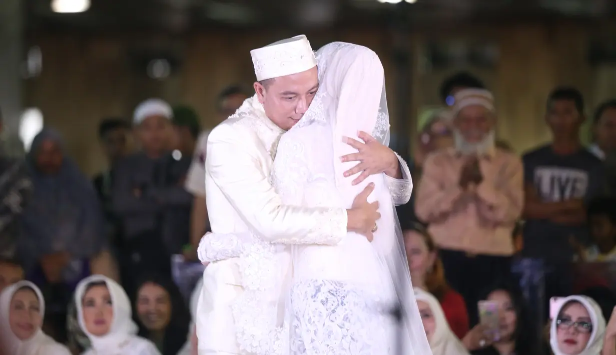 Setelah menggelar akad nikah hari ini, Vicky Prasetyo dan Angel Lelga akan menggelar pesta nikah secara mewah keesokan harinya, Sabtu (10/2). (Nurwahyunan/Bintang.com)