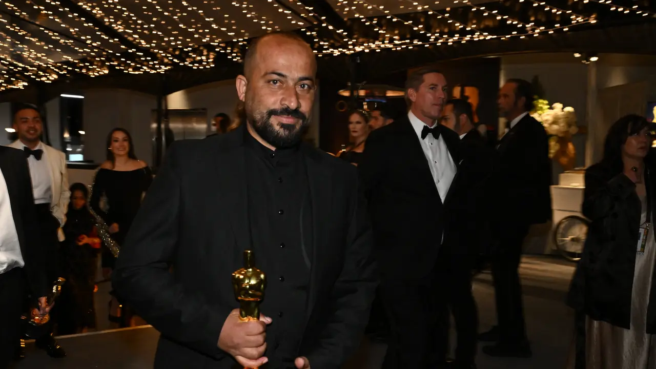 Hamdan Ballal pemenang Film Dokumenter Terbaik untuk "No Other Land", menghadiri Oscars Governors Ball Tahunan ke-97 di Ovation Hollywood Complex pada tanggal 02 Maret 2025 di Hollywood, California. Monica Schipper