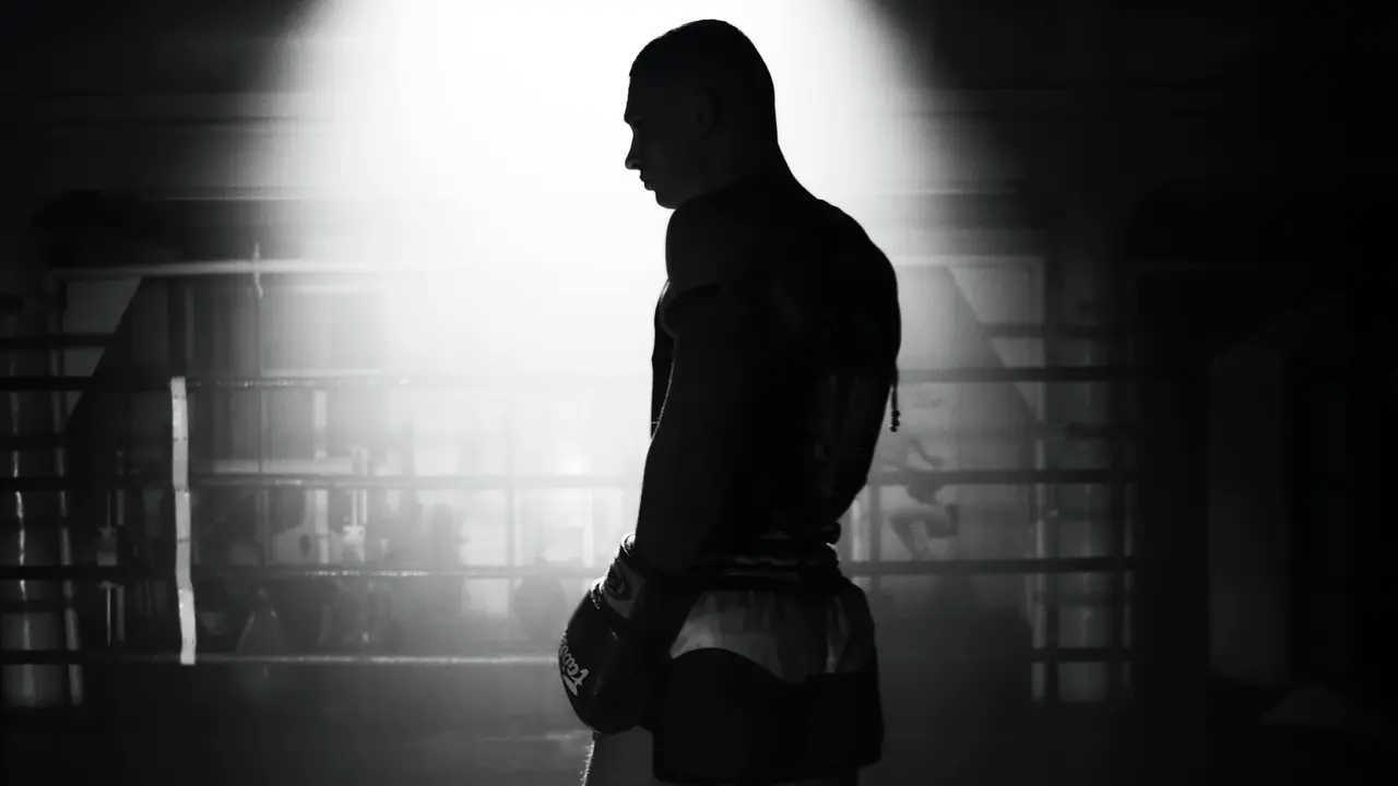 Ilustrasi Muay Thai. Photo by Jeka Demidov on Unsplash