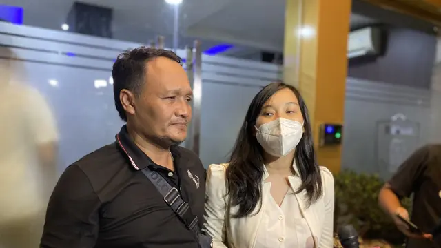 Salah satu pemeran film porno buatan rumah produksi kelasbintang.com.