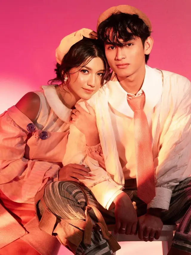 8 Gaya Serasi Couple Artis Rayakan Valentine 2025, El Rumi-Syifa Hadju hingga Arya Vasco-Cinta Laura