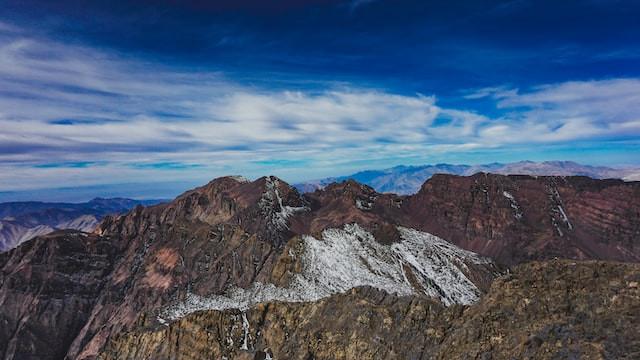 Ilustrasi Gunung Toubkal