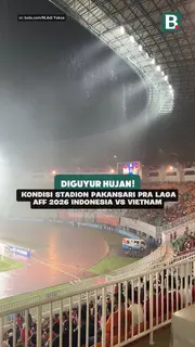 Diguyur hujan! Kondisi Stadion Pakansari Bogor jelang laga Timnas Indonesia vs Vietnam