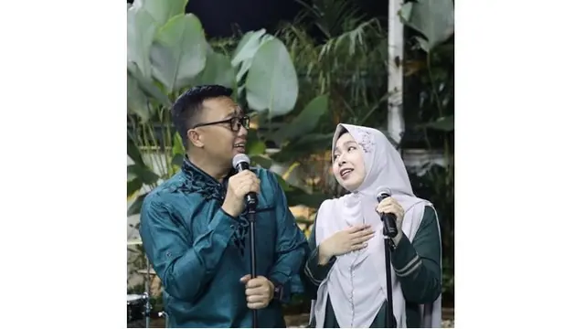 Shobibah Rohmah dan Imam Nahrawi sudah menikah sejak usia 19 tahun.