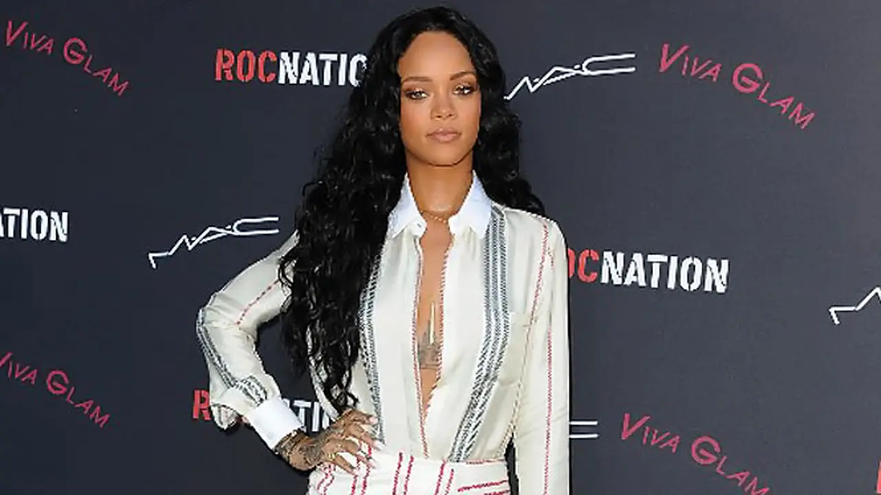 rihanna-140130b.jpg