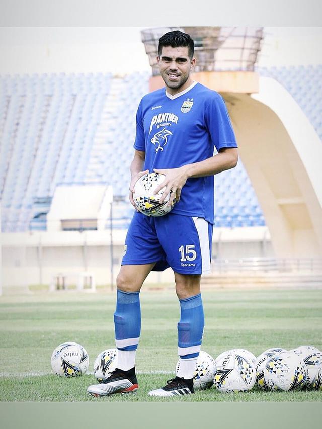 6 Potret Fabiano Beltrame, Bek Persib Bandung Jadi WNI