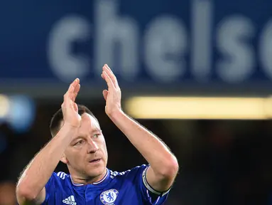 Banyak kejadian menarik terjadi di Premier League tahun ini. Mulai dari naik turun prestasi Chelsea, kepergian Jose Mourinho dan kedatangan Jurgen Klopp hingga fenomena Leicester mewarnai kerasnya tahun 2015. (AFP/Glyn Kirk)
