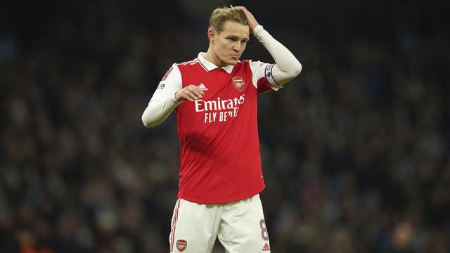 Ekspresi Pemain Arsenal Usai Tersingkir di Piala FA, Martin Odegaard Tertunduk