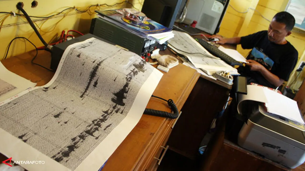 kelud-waspada-140210c.jpg