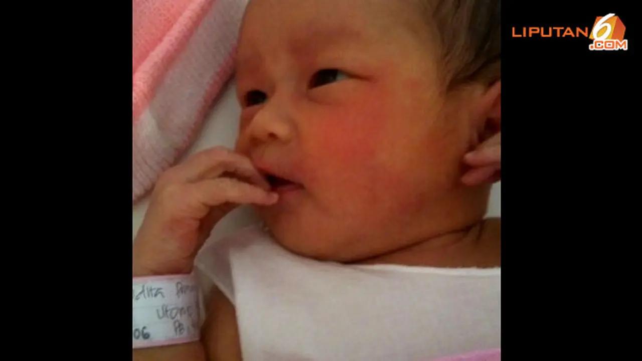 bayi-michaela-131129b.jpg