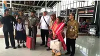 Joni Gala, Bocah Pemanjat Tiang Bendera Tiba di Jakarta untuk Bertemu Jokowi (Liputan6.com)