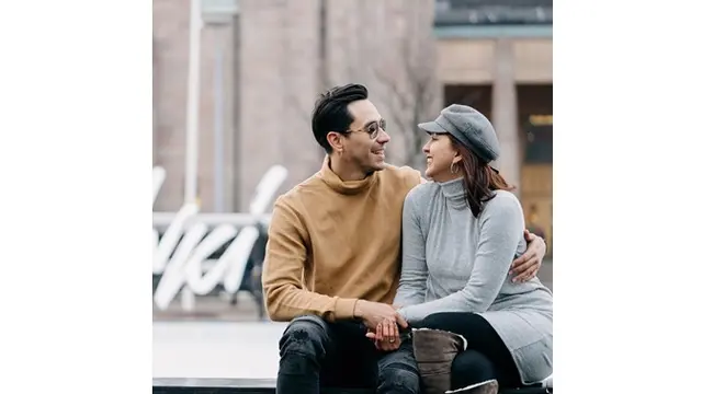 6 Potret Mesra Donna Agnesia dan Darius saat Liburan di Finlandia, Jadi Sorotan