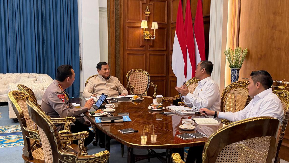 Prabowo Bertemu Kapolri di Istana, Ini yang Dibahas