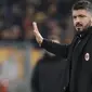 Ekspresi pelatih AC Milan, Gennaro Gattuso saat memimpin timnya melawan AS Roma pada lanjutan Serie A di Rome Olympic stadium, (25/2/2018). AC Milan menang 2-0. (AP/Alessandra Tarantino)