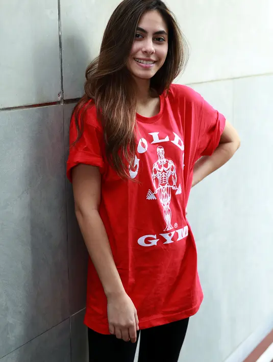 Padahal, awalnya mereka hanya sekadar dekat dan terlibat projek pekerjaan yang sama. Namun, sosok Brandon Salim yang memiliki sifat gentle dapat meluluhkan hati Valerie Thomas. (Deki Prayoga/Bintang.com)