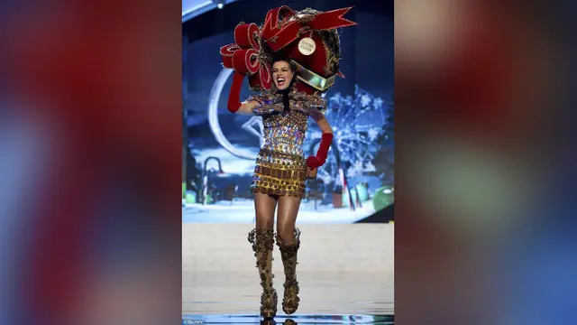Kostum Miss Universe