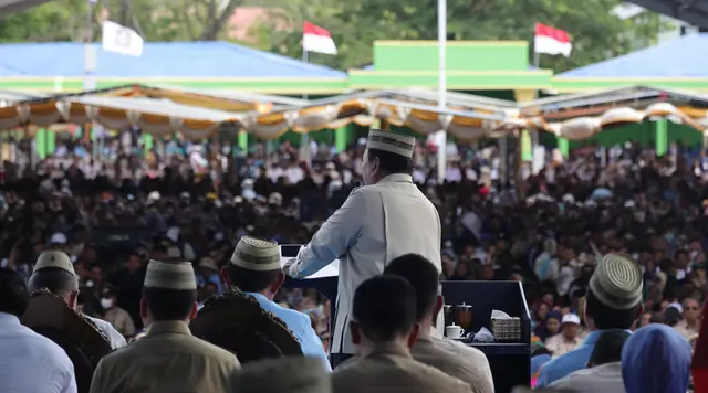 Reaksi Prabowo Saat Warga Gorontalo Bersorak Sambut Sherly Tjoanda