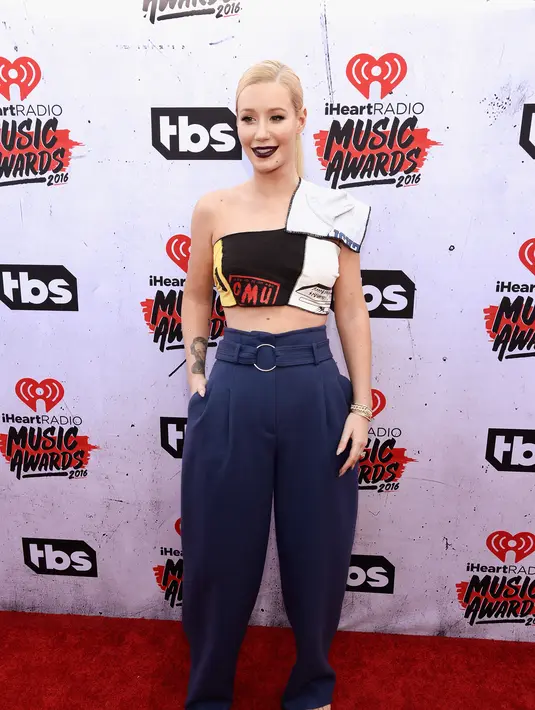  "Saya selalu menjawab pertanyaan dengan jujur. Tapi pekerjaan saya adalah untuk mempromosikan musik saya, tidak hubungan saya," jelasnya saat wawancara. (AFP/Bintang.com)