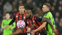 Pemain Bournemouth, Antoine Semenyo saat bermain di Liga Inggris 2025/2026. (Glyn KIRK / AFP)
