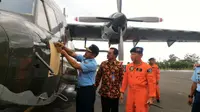 PT Dirgantara Indonesia (PTDI) menyerahkan Pesawat NC212-200 kepada TNI Angkatan Udara. (Foto: PTDI)