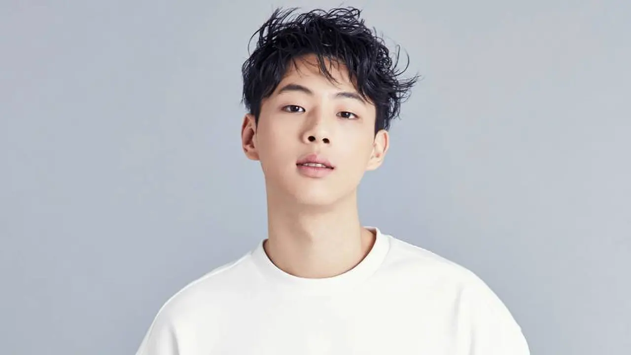Ini alasan Ji Soo yang ingin punya pacar seperti ibunya. 