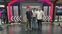 Lazada Indonesia mencatat rekor penjualan yang mencapai hampir tiga kali lipat melalui kategori LazOtomotif, dalam tiga tahun terakhir. (Septian/Liputan6.com)