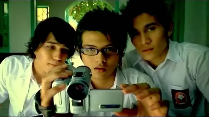 [Bintang] Catatan Akhir Sekolah