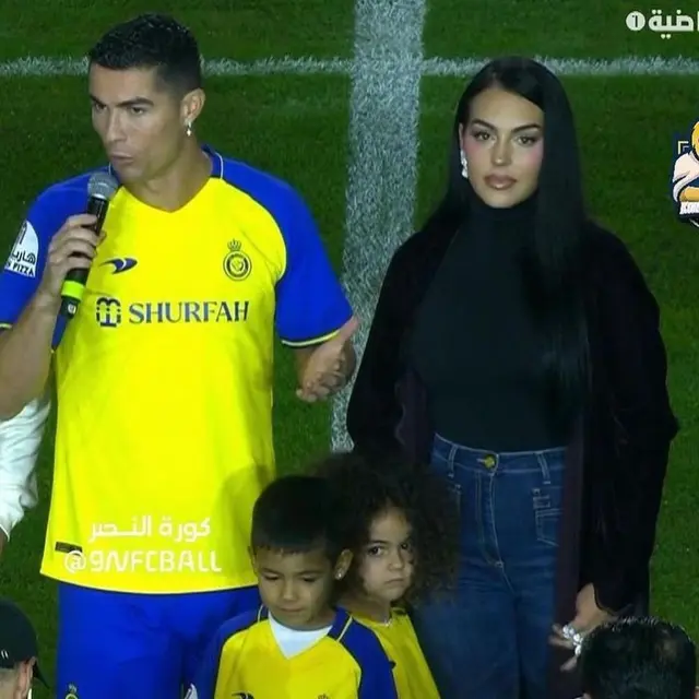 6 Potret Gaya Georgina Rodriguez Dampingi Cristiano Ronaldo Penyambutan di Al-Nassr, Tampil Anggun dalam Busana Tertutup