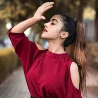 ilustrasi perempuan baju merah/Photo by Vijay Sadasivuni from Pexels