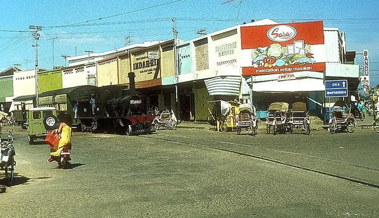 Suasana salah satu persimpangan di Kota Madiun. (Source: Instagram/@perfectlifeid)
