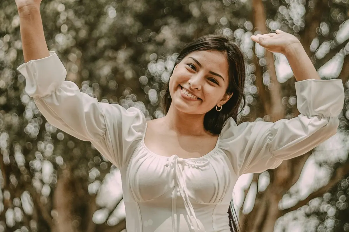 wanita september mental yang kuat bahagia
