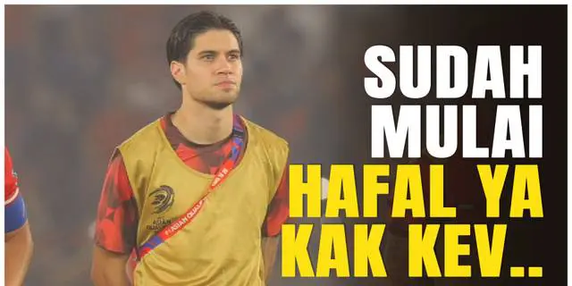 VIDEO: Perdana! Kevin Diks Menyanyikan Lagu Tanah Airku Bersama Ribuan Suporter Timnas Indonesia