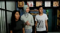 BERANI BEDA: Modal Rp 60 Ribu, 2 Pemuda Sukses Usaha Lukisan Kayu