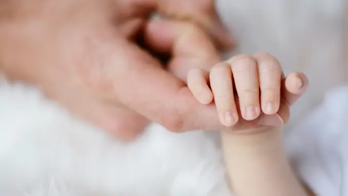 Lahir Berbobot 212 Gram, Bayi Ini Jadi yang Teringan di Dunia