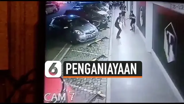 VIDEO: Terekam Kamera, Anak Band Dikeroyok Petugas Keamanan Tempat Hiburan Bekasi