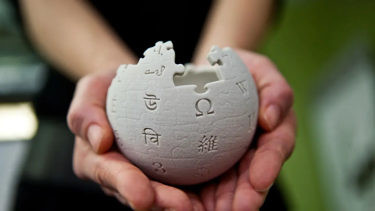 Ikuti Google, Wikipedia Rancang Mesin Pencarian Sendiri?