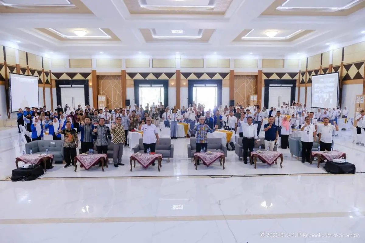 Workshop dengan tema “Mendorong Transformasi Pemuda menjadi Wirausaha Baru yang Tangguh dan Berdaya Saing di Era Ekonomi Digital” di Diva Convention Hall Kuningan, Kabupaten Kuningan, Jawa Barat, Rabu (24/5/2023). (Dok Kemenko Perekonomian)