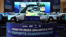 Sejumlah pebalap simulator berkompetisi saat Jakarta E-Prix ESports Championship 2023 yang berlangsung di Mal Artha Gading, Kelapa Gading, Jakarta Utara, Sabtu (20/05/2023).  40 pebalap simulator berpartisipasi untuk memperebutkan kejuaraan merupakan rangkaian dari Road to Jakarta E-Prix 2023. (Bola.com/Bagaskara Lazuardi)