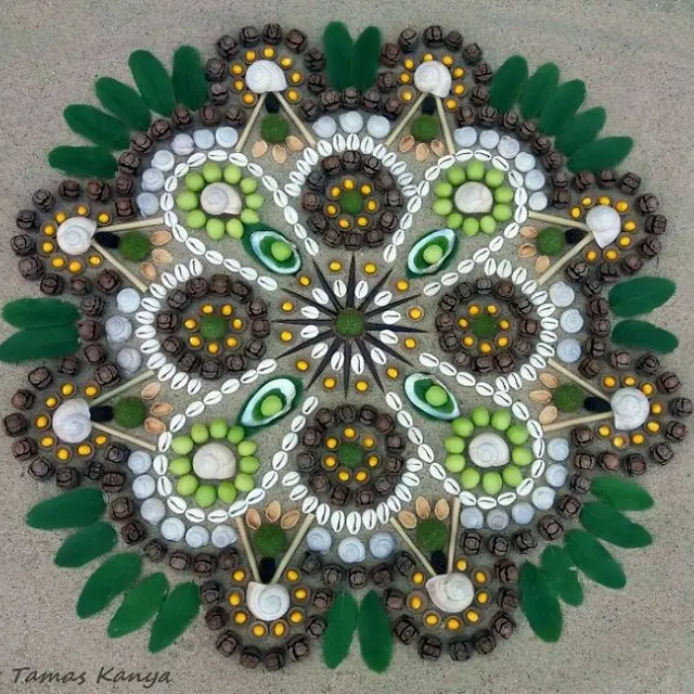 6 Potret Karya Seni Perpaduan Tanaman hingga Kerang Ini Unik, Bikin Kagum