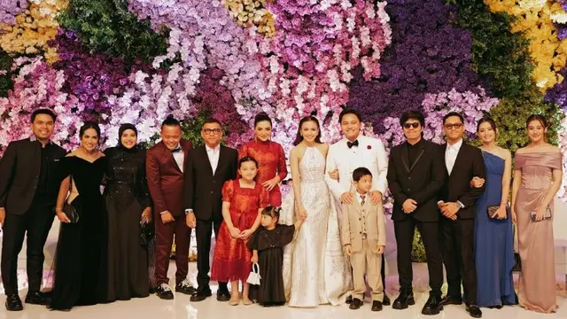 Ameena di pernikahan Mahalini (Instagram/mood.hits.official)