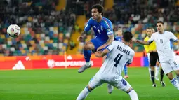 Timnas Italia berhasil mengamankan posisi di babak play-off Kualifikasi Piala Dunia 2026 usai menaklukkan Israel dengan skor meyakinkan 3-0, Rabu (15/10/2025) dini hari WIB. (AP Photo/Luca Bruno)