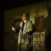 Sha Ine Febriyanti Tampil di Teater Monolog Cut Nyak Dhien. [Foto: Galeri Indonesia Kaya]