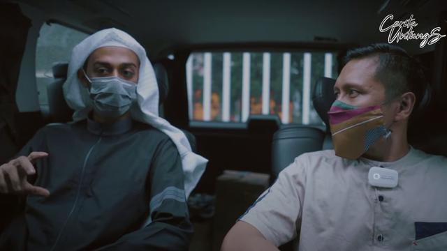 Al Hasan Ali Jaber dan Ari Untung. (Foto: YouTube Cerita Untungs)