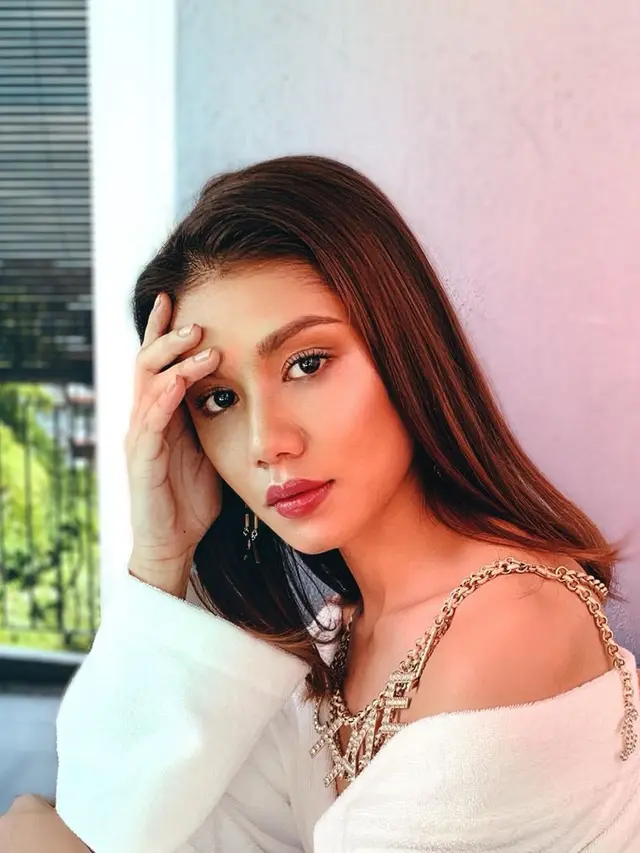 4 Fakta Mimi Lana, Artis Malaysia yang Dikecam karena Foto Seksi ...
