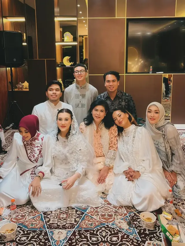 7 Potret Tasyakuran 4 Bulan Kehamilan Aaliyah Massaid, Barengan Ultah Thariq