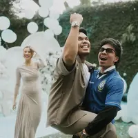 Seperti ibu hamil lainnya, Aaliyah Massaid gelar gender reveal party jelang kelahiran anak pertamanya [@thariqhalilintar]