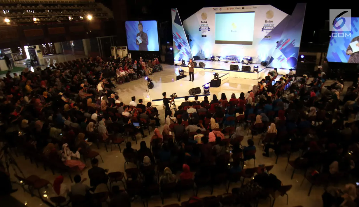 Suasana audisi News Presenter Competition Emtek Goes To Campus 2017 di Grha Sabha Pramana Kampus UGM, Yogyakarta, Selasa (31/10). EGTC Yogyakarta berlangsung pada 31 Oktober 2017 dan 1 November 2017. (Liputan6.com/Helmi Afandi)