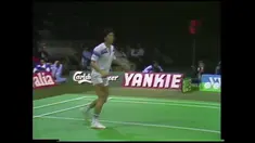 Berita video flashback bulutangkis pertandingan seru final Kejuaraan Dunia 1983 nomor tunggal putra antara Liem Swie King melawan Icuk Sugiarto di Copenhagen, Denmark.