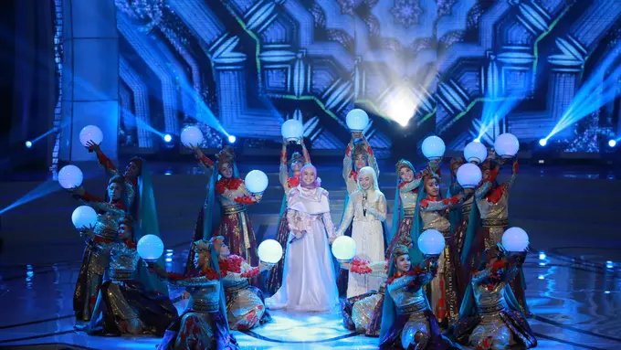 [Bintang] Duet Manis Lesti dan Aulia DA di Puteri Muslimah Indonesia 2017